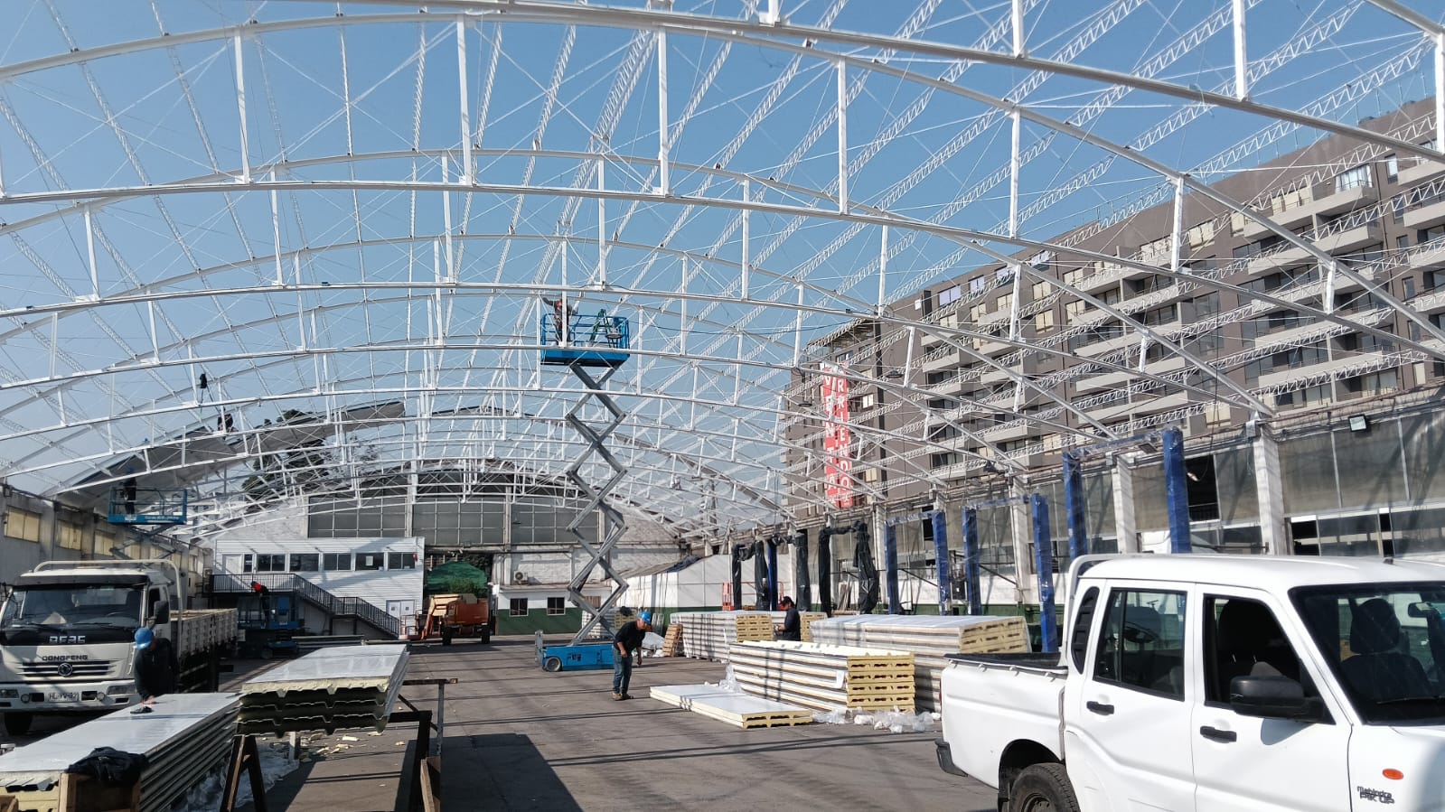 Hangar y oficinas L.3.